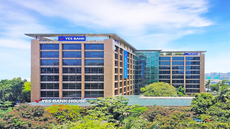 यस बैंक का Q4 result : net profit 63% बढ़कर 738 करोड़ रुपये हुआ